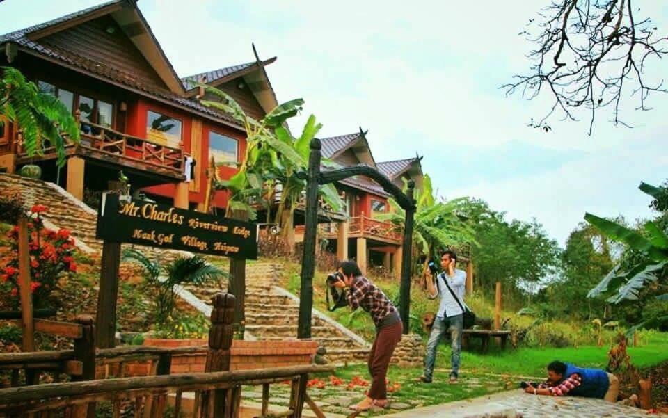 Mr Charles River View Lodge Хсипау Екстериор снимка
